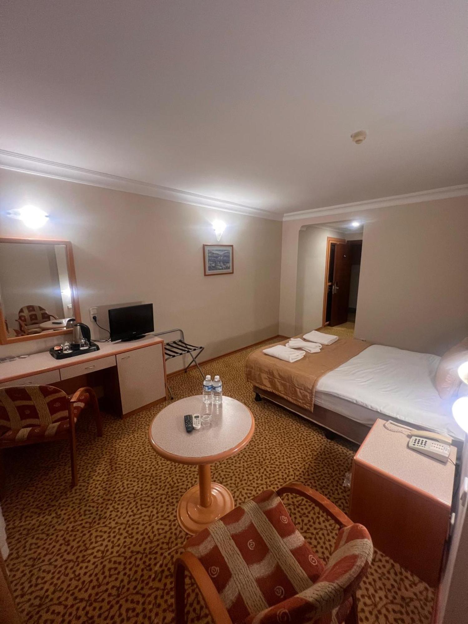 Sefa Hotel 1 Чорлу Екстер'єр фото